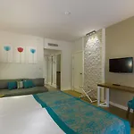 Ξενοδοχείο Terrace Elite 5*