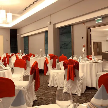 Terrace Elite Ultra Hotel Side