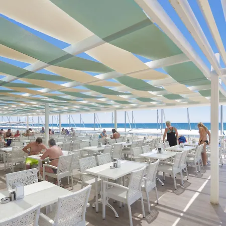 Terrace Elite Ultra Hotell Side