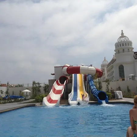 Terrace Elite סייד