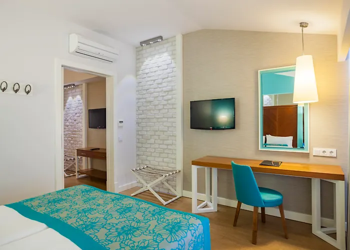 Terrace Elite 5* Side