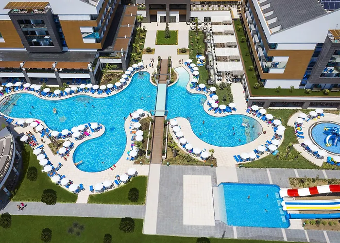 Terrace Elite Hotel Side