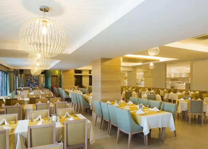 Terrace Elite 5* Side