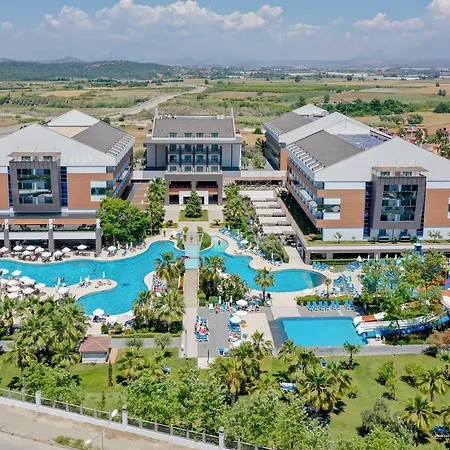 Terrace Elite Ultra Готель