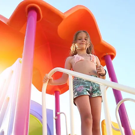 Terrace Elite Ultra Hotel Side